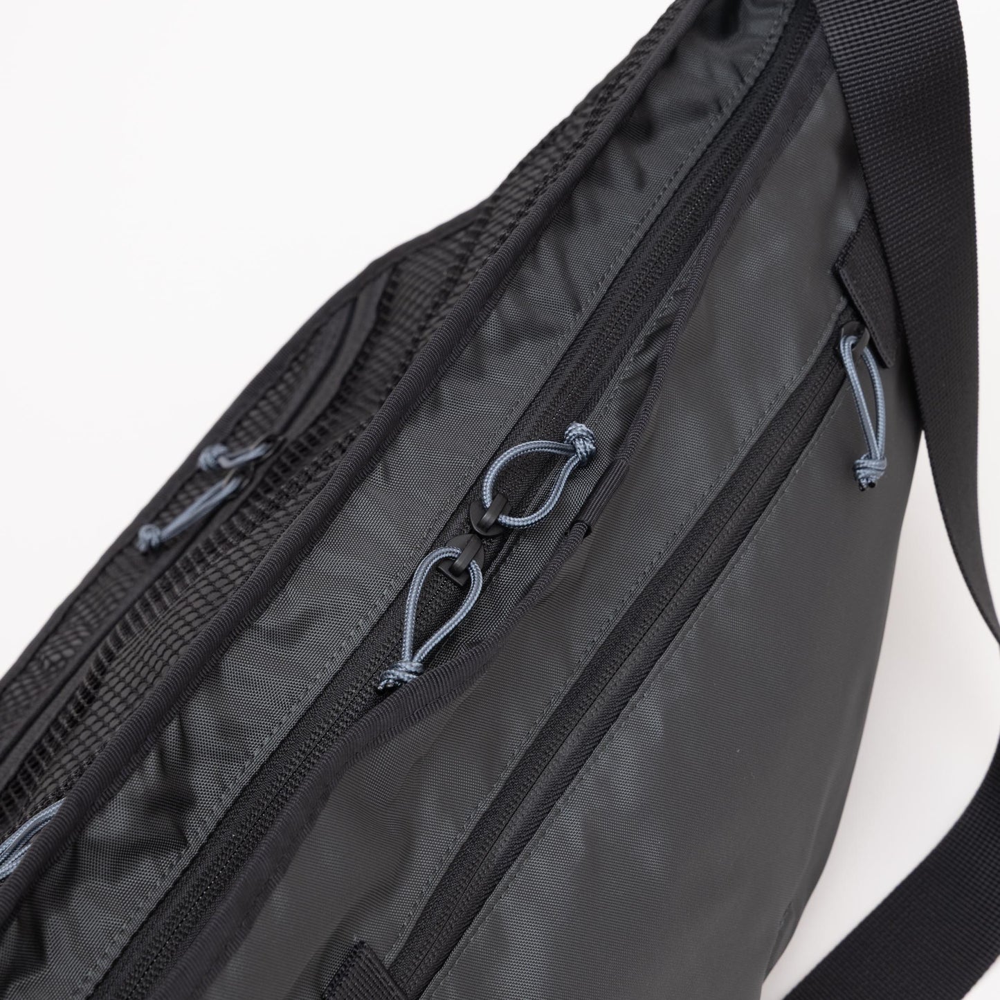 LAZY MESSENGER BAG
