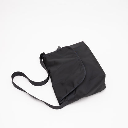 LAZY MESSENGER BAG